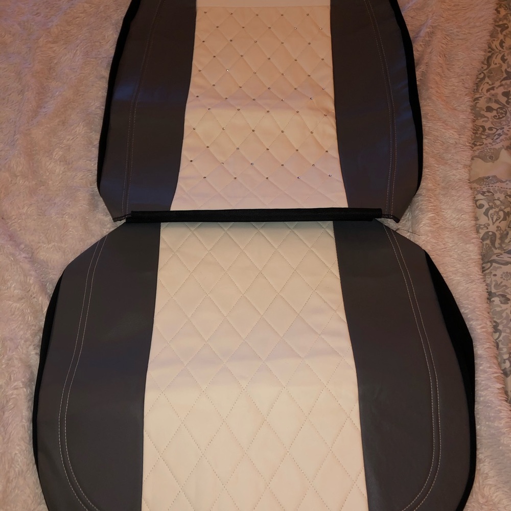 Swarovski SUV/Truck seat covers🖤